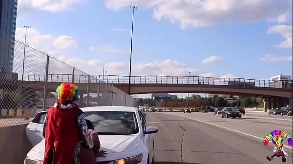 Gibby The Clown Fucks Juicy Tee On Atlanta’s Most Popular Highway