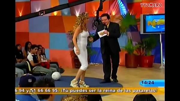 Strip Game on Mexican TV show