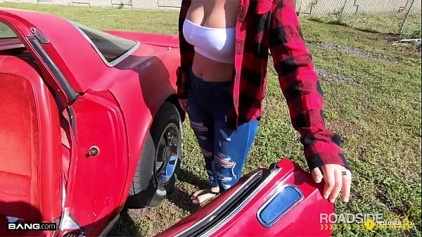 Roadside - Curvy Blonde Babe Gets Fucked By Roadside Assistance