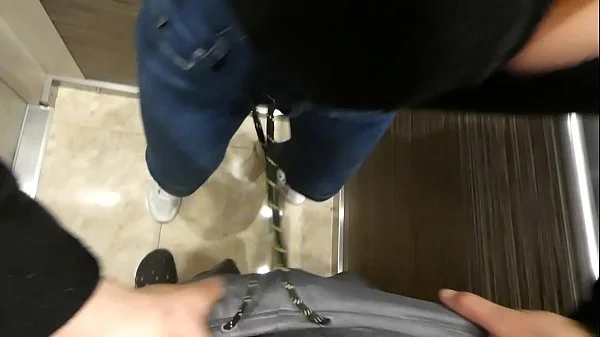 I met my neighbor in the elevator and couldn't resist to suck his cock