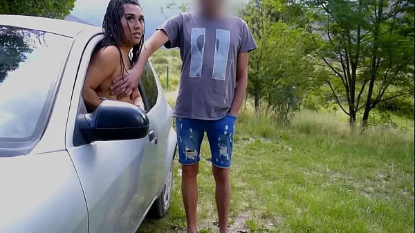 Esposa follando con desconocido en parque público (dogging)