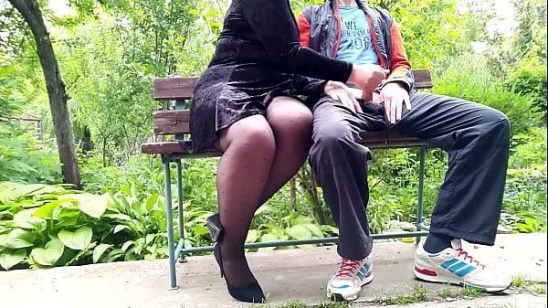 MILF gets cum outdoors in the park